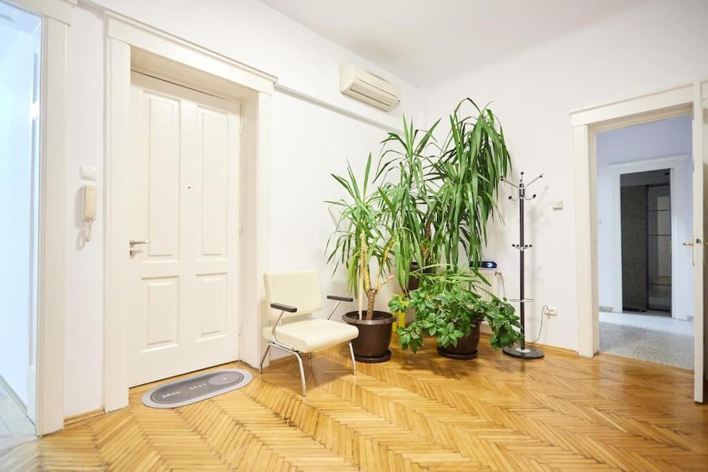 Caragiale Apartment Bucureşti Eksteriør bilde